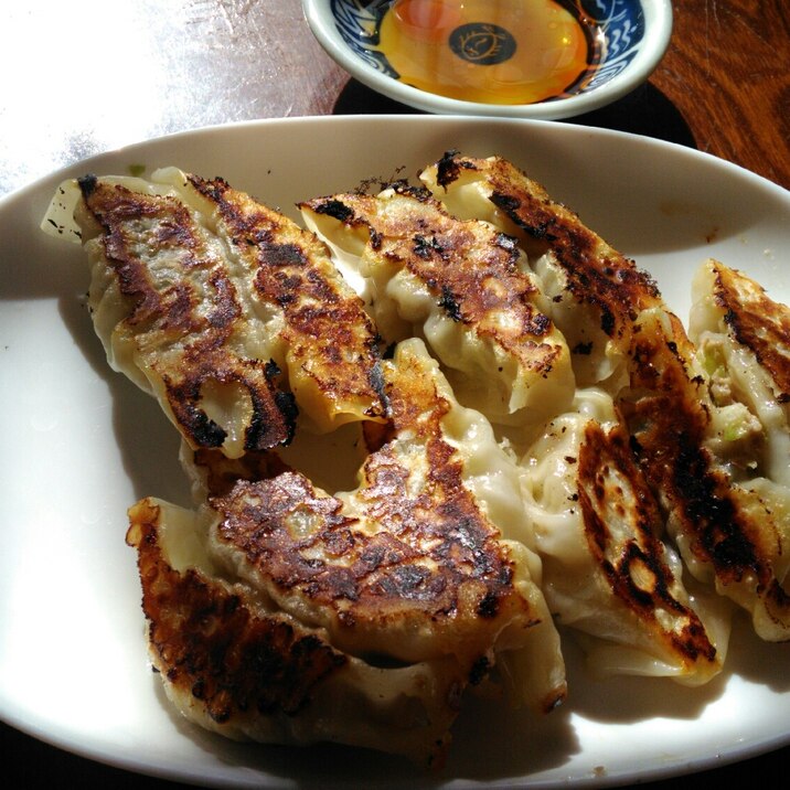 ニラの代用ネギでもおいしい餃子です。